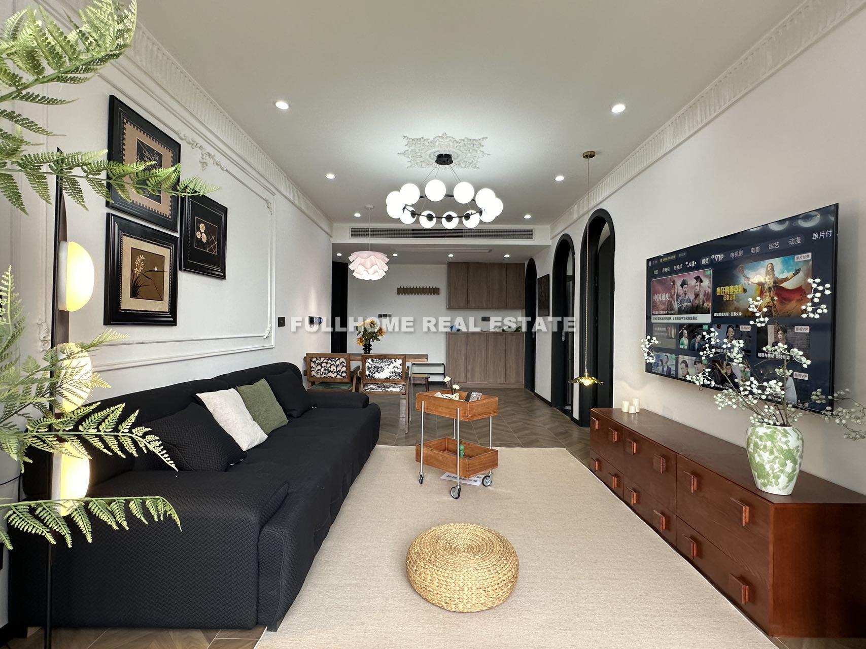 Similar property: Dongjing International Apartment, 1 bedrooms, 76 sqm in Shanghai