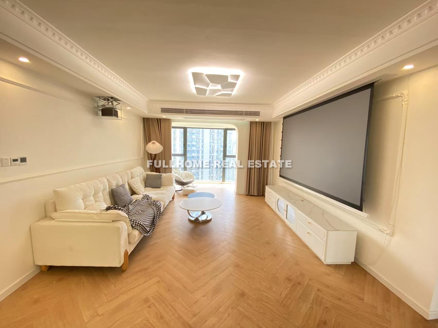 Same compound: Shanghai The Future, 3 bedrooms in Shanghai