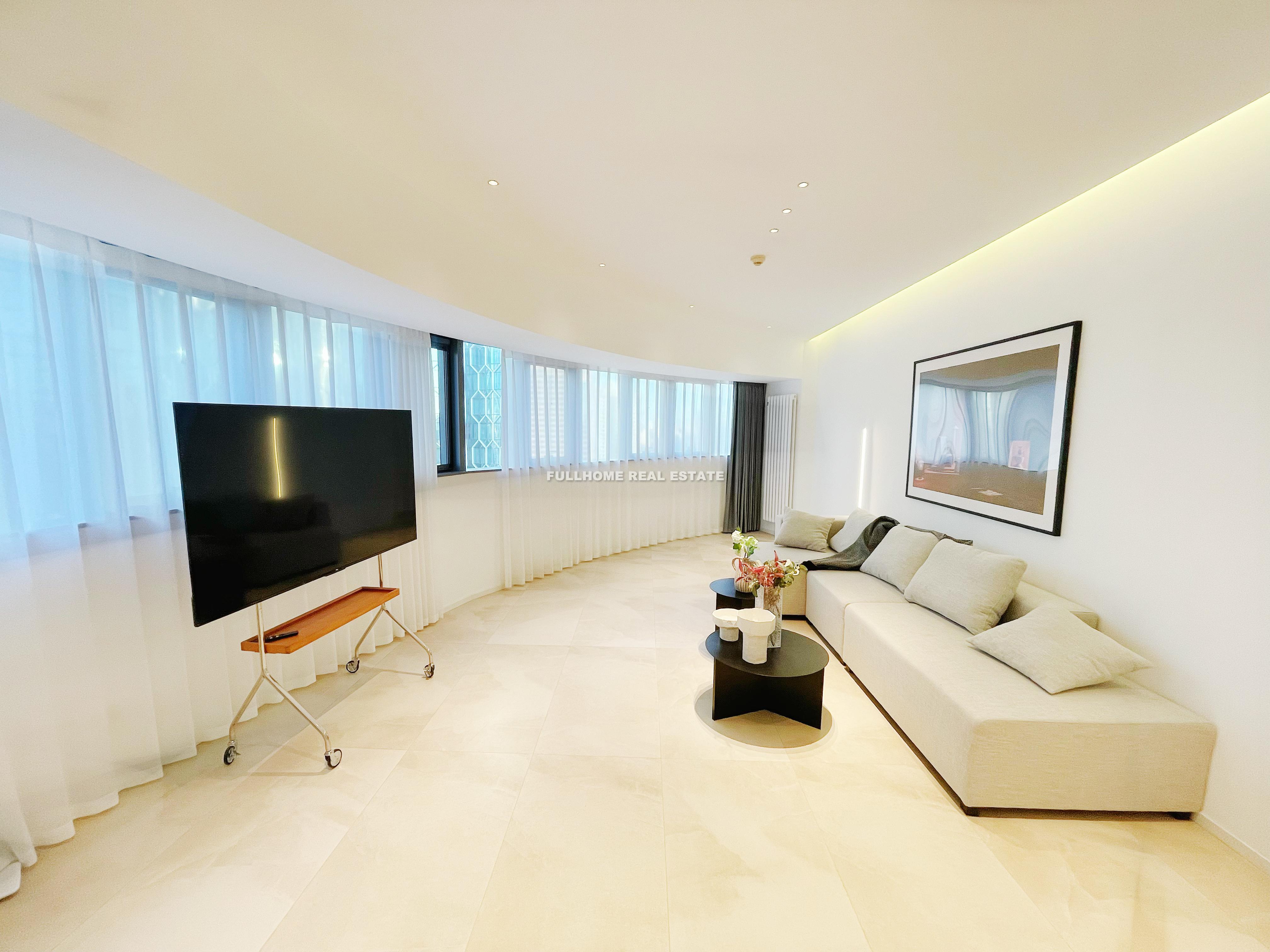 Similar property: Sanlitun SOHO, 2 bedrooms, 150 sqm in Beijing