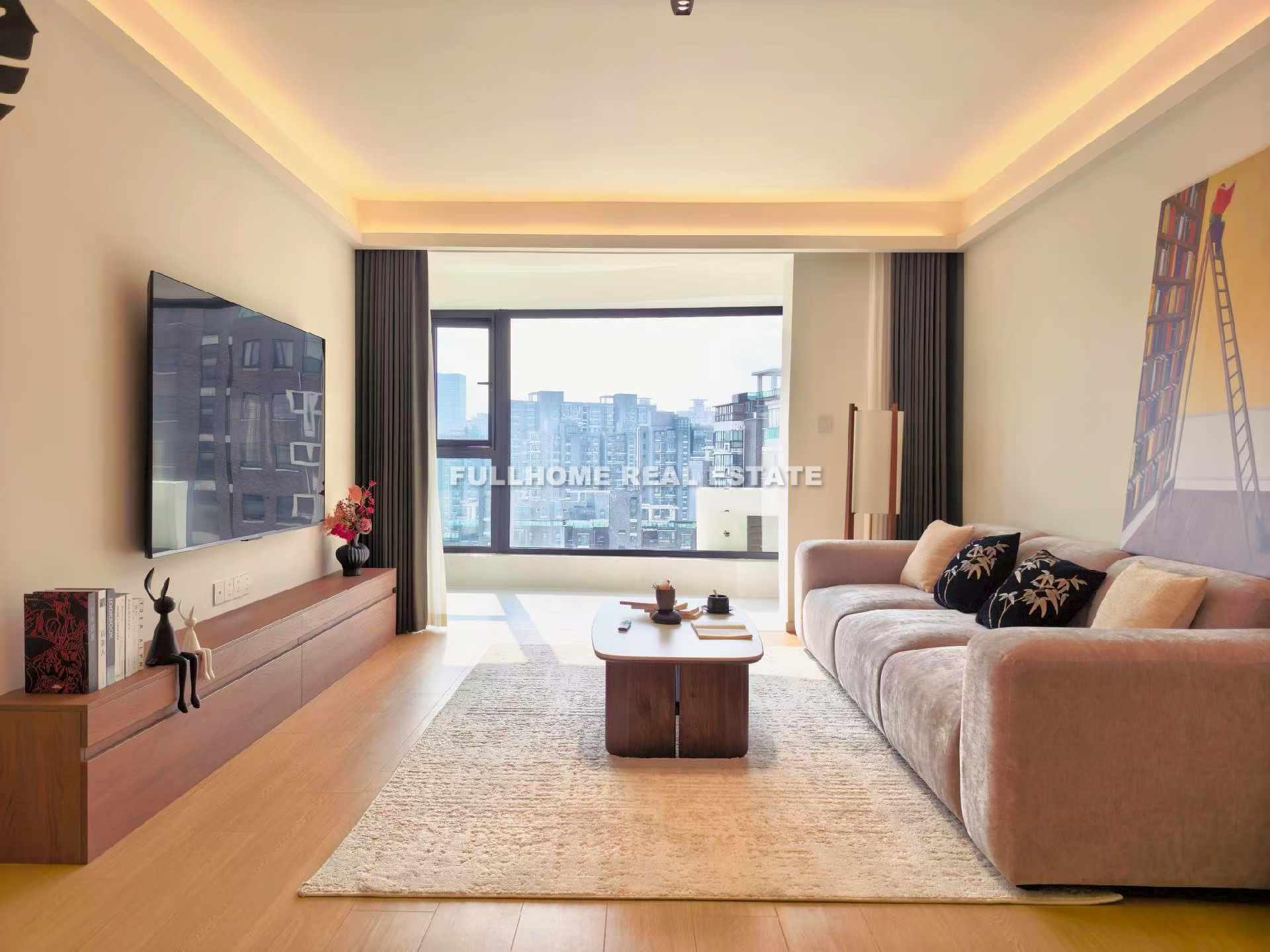 Same compound: Dahua River Garden, 3 bedrooms in Shanghai