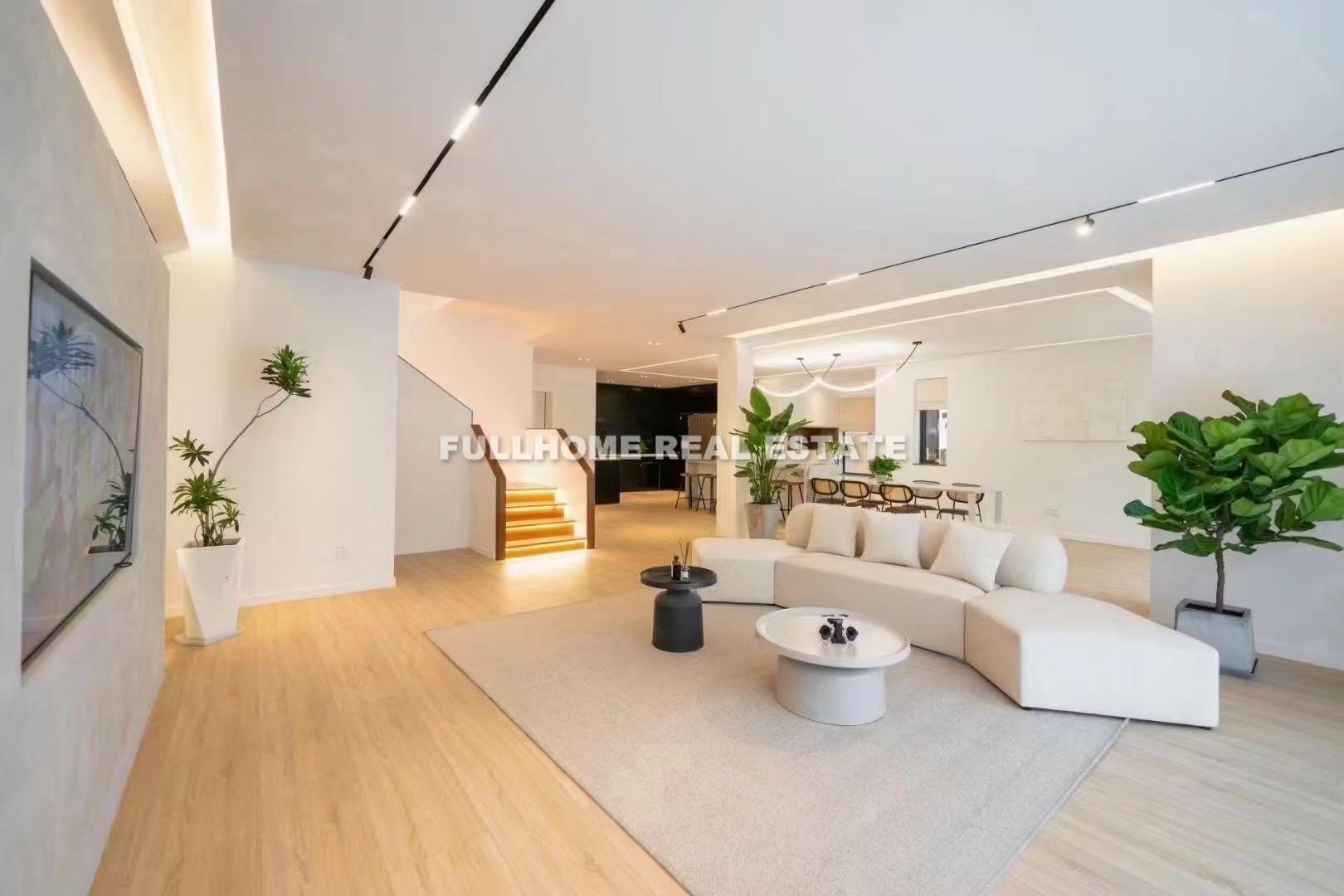Similar property: Western Suburban Garden, 5 bedrooms, 400 sqm in Shanghai