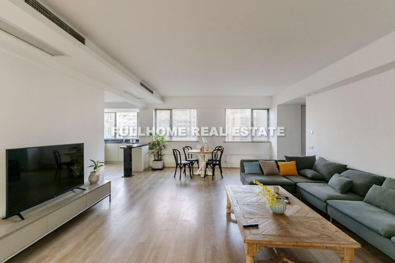 Same compound: Fa Hua Men Mansion, 2 bedrooms in Shanghai