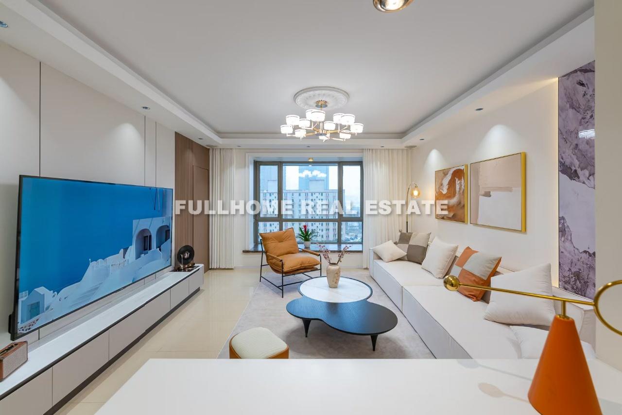 Similar property: Above The Bund, 3 bedrooms, 168 sqm in Shanghai