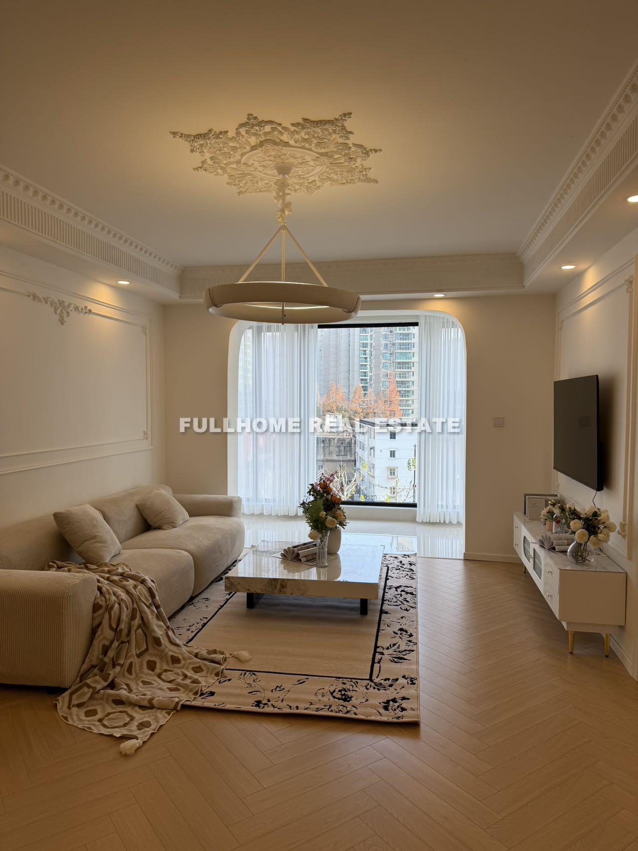 Similar property: Huangpu Garden, 2 bedrooms, 128 sqm in Shanghai
