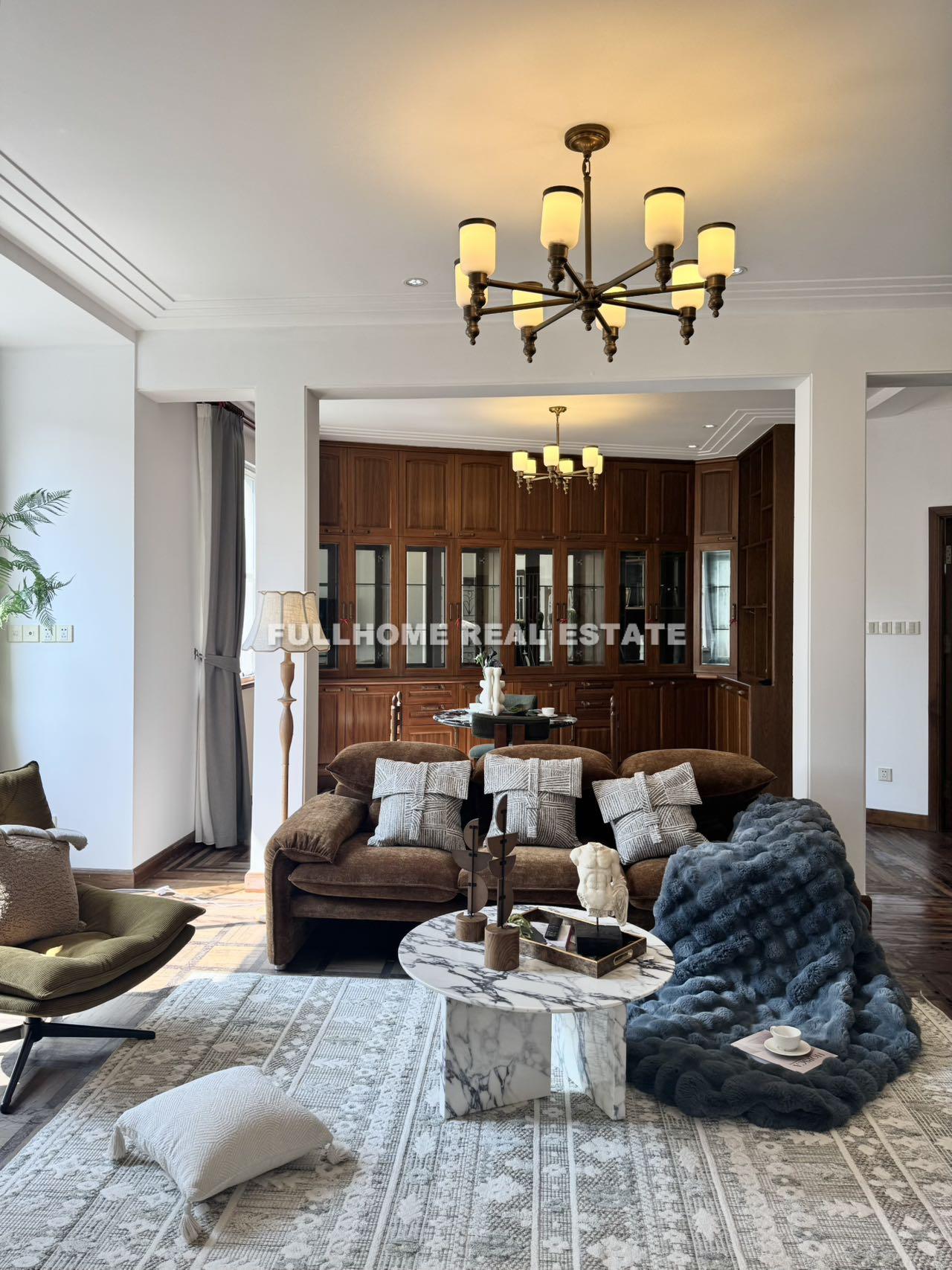 Similar property: Lane 1-300 South Fuxing Road Old House, 2 bedrooms, 145 sqm in Shanghai