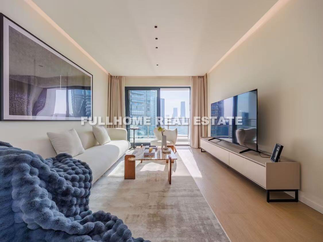 Same compound: Summit Residences, 2 bedrooms in Shanghai