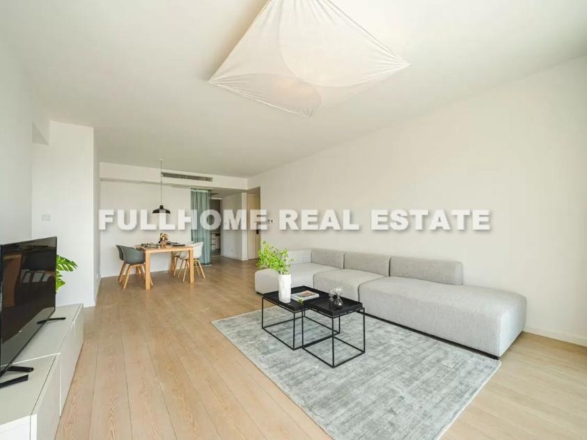 Similar property: Central Residences, 2 bedrooms, 145 sqm in Shanghai