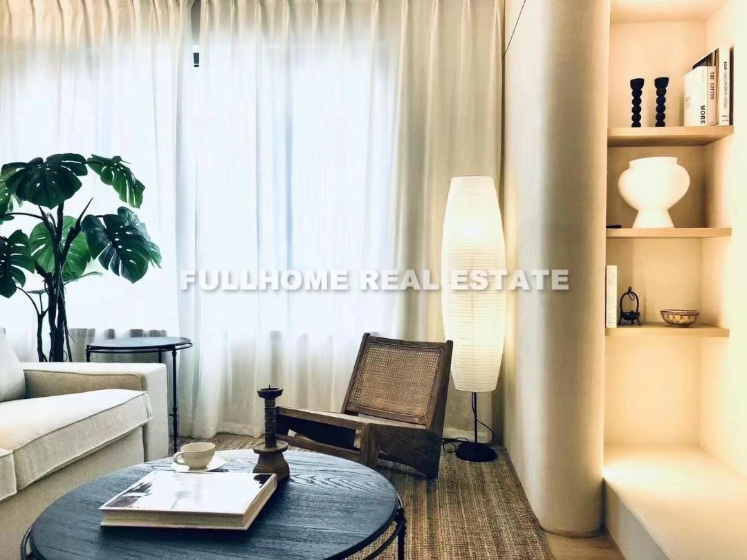 Same compound: Top Of City, 2 bedrooms in Shanghai
