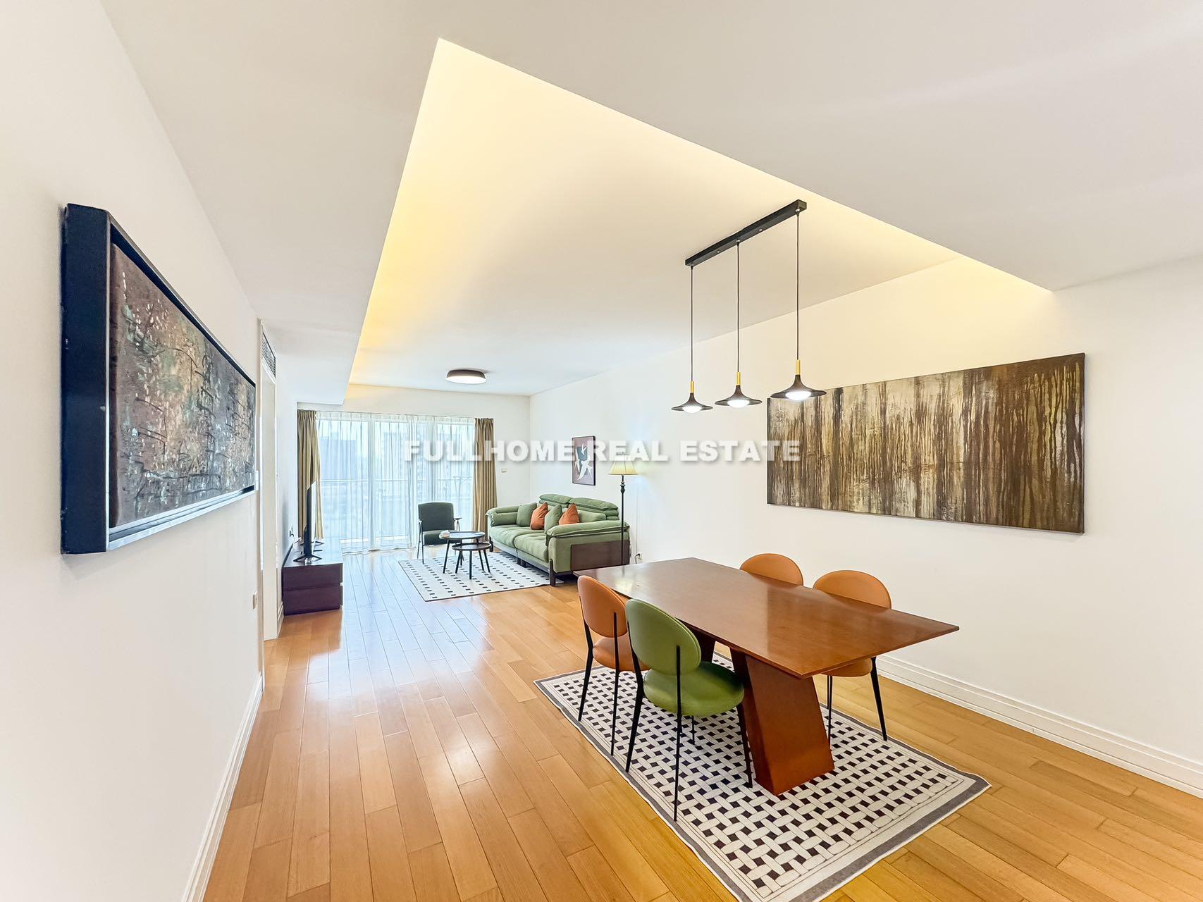 Same compound: Novel Century, 2 bedrooms in Shanghai