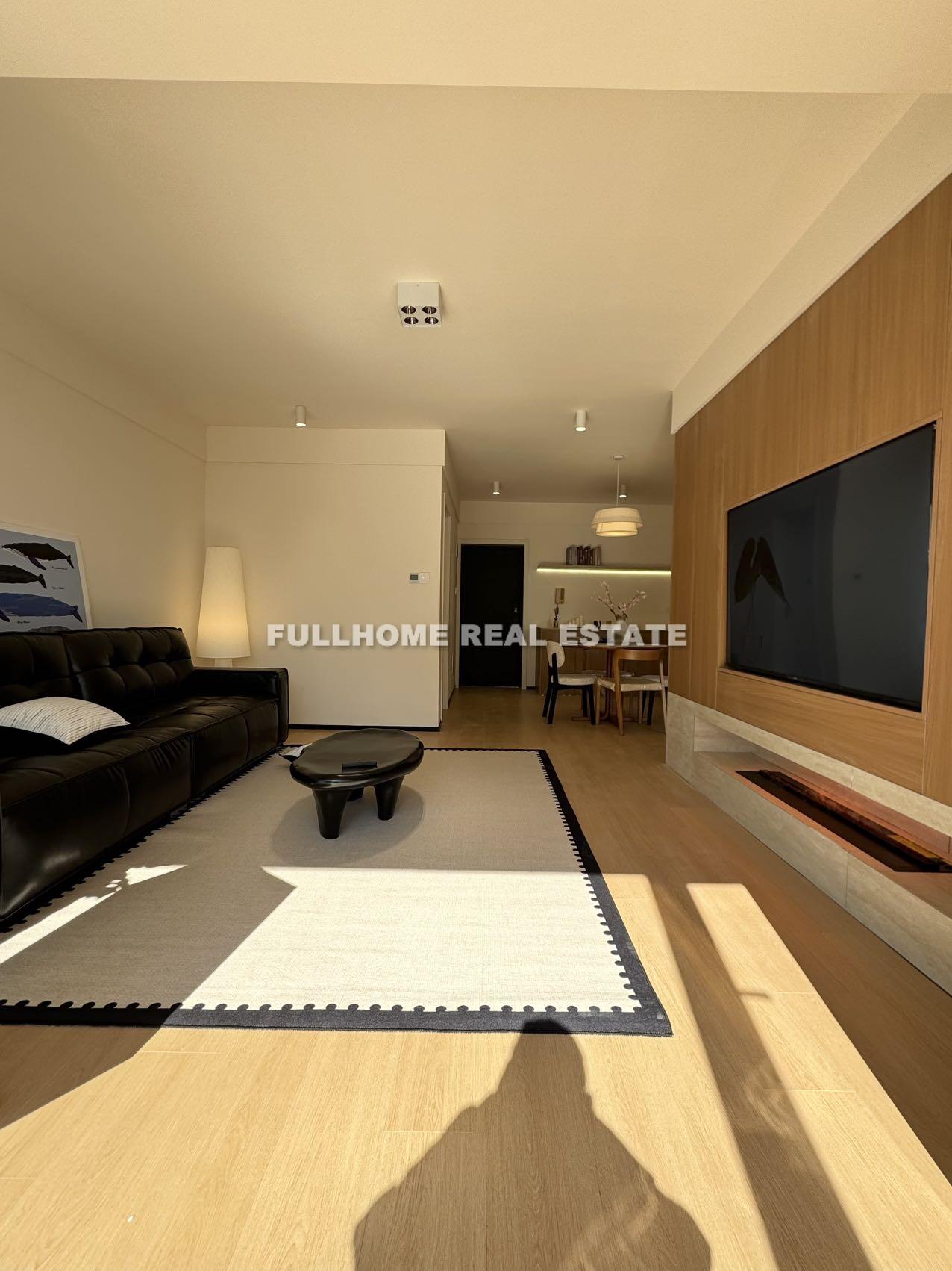 Zhong Yuan Liang Wan Cheng - 2 bedroom apartment in Shanghai, Putuo, Downtown