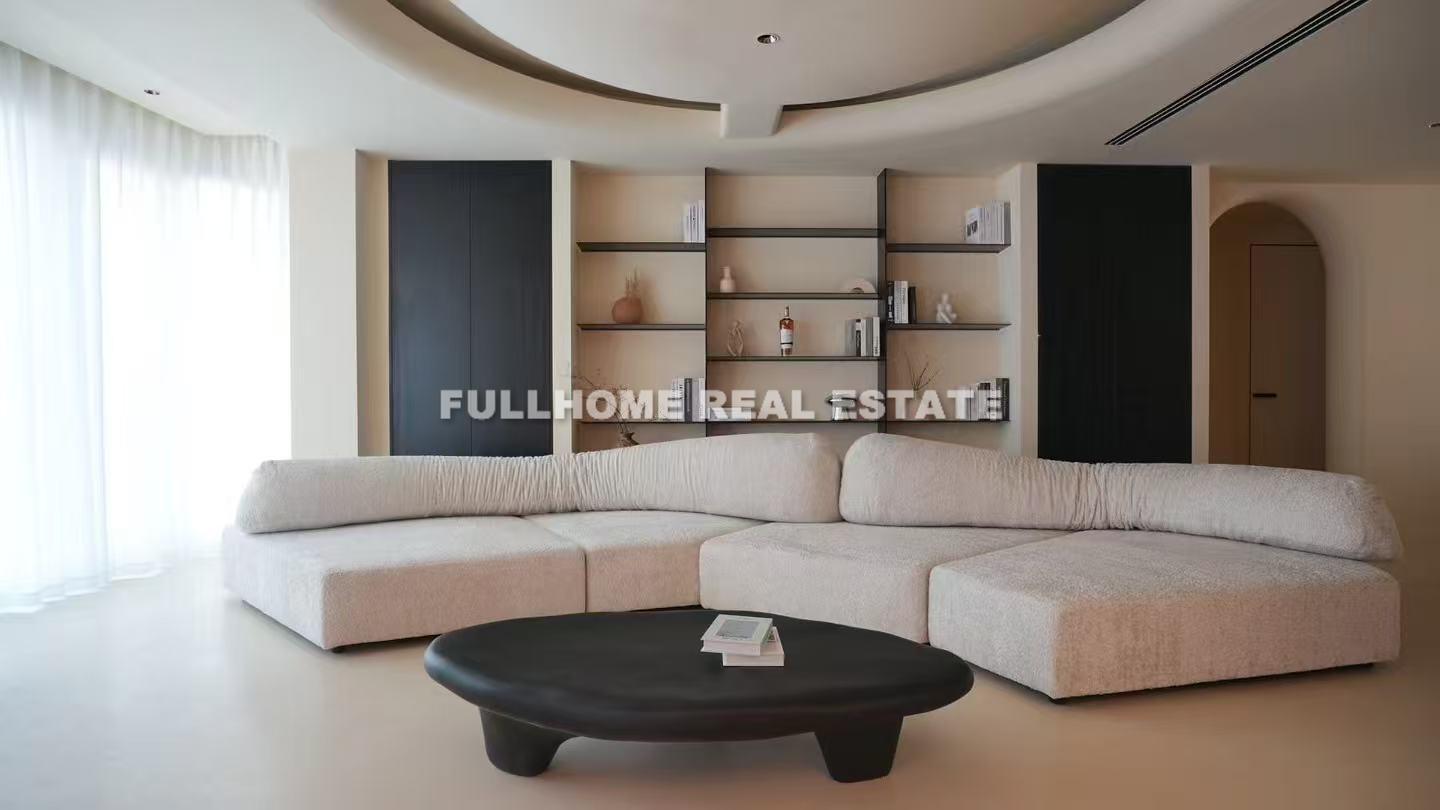 Same compound: Above The Bund, 6 bedrooms in Shanghai