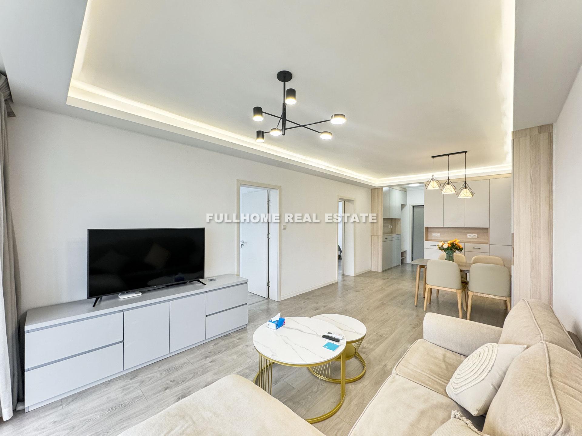 Same compound: Mandarine City, 2 bedrooms in Shanghai