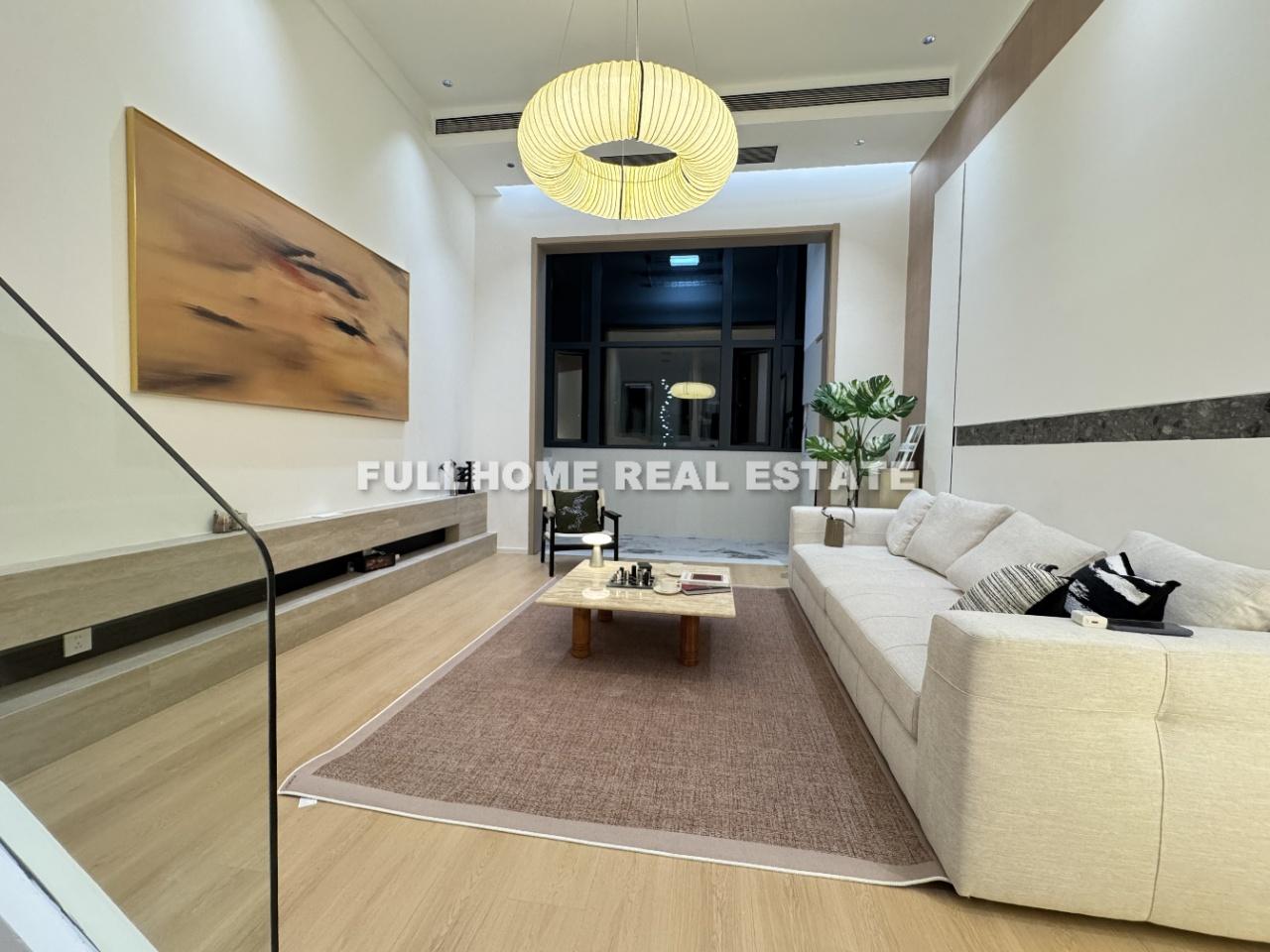 The 9th City - 3 bedroom apartment in Shanghai, Jingqiao Green City, Pudong