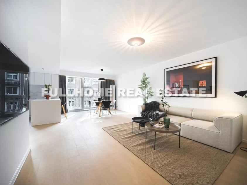 Similar property: Xujiahui Garden, 2 bedrooms, 120 sqm in Shanghai