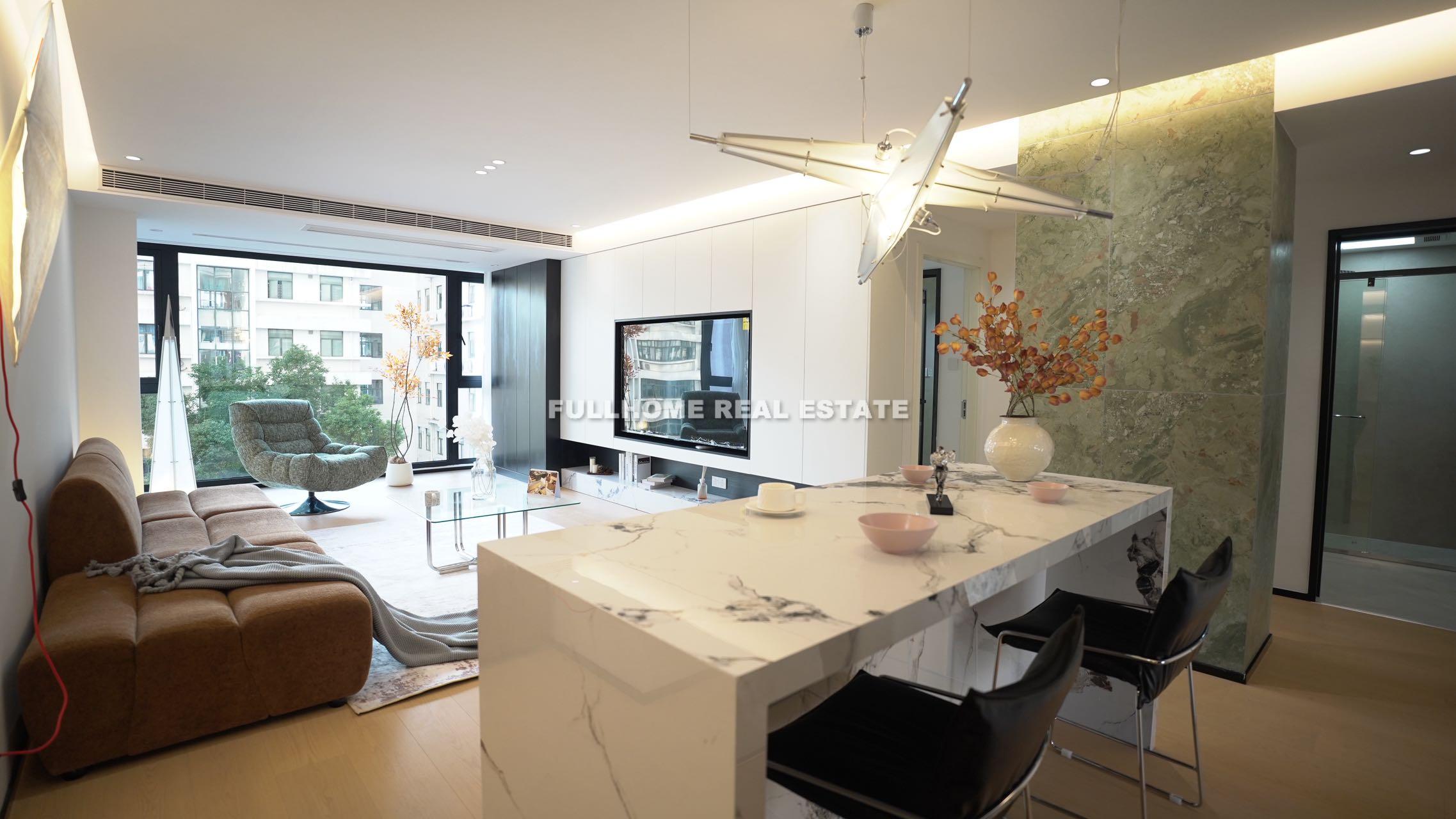 Zhong Yuan Liang Wan Cheng - 3 bedroom apartment in Shanghai, Putuo, Downtown