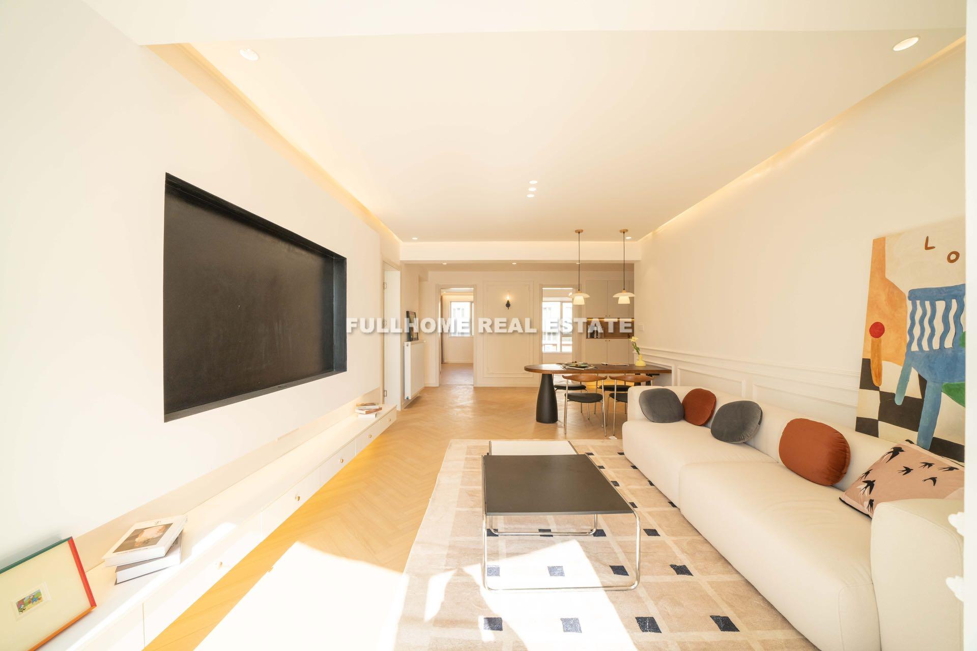Similar property: Zhongshan Apartment, 3 bedrooms, 160 sqm in Shanghai