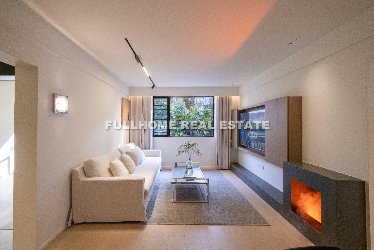 Similar property: XinHua MingMen, 3 bedrooms, 150 sqm in Shanghai