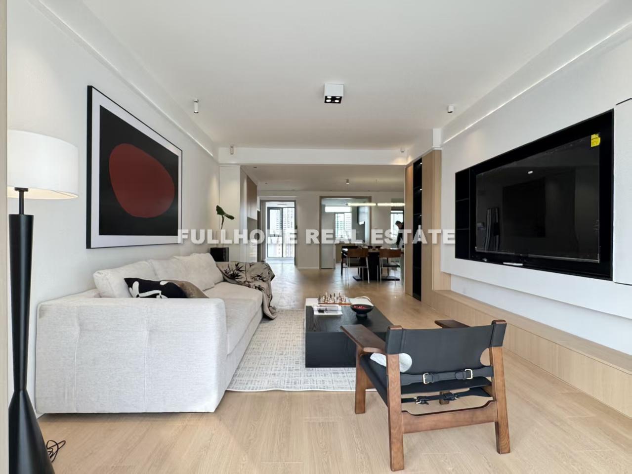 Similar property: Hua Li Jia Zu (Pudong), 3 bedrooms, 160 sqm in Shanghai