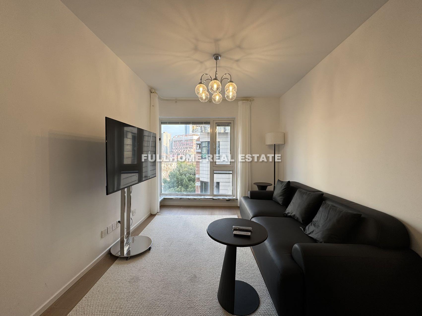 Similar property: Shanghai Grand Plaza, 1 bedrooms, 75 sqm in Shanghai