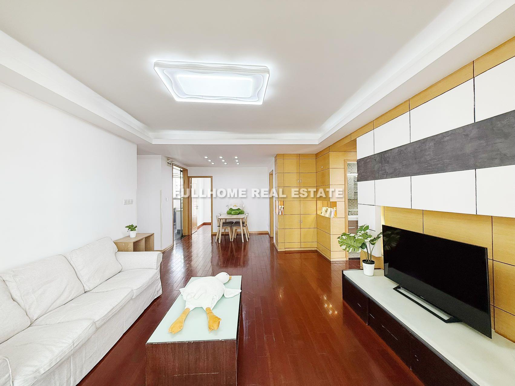 Same compound: Xinhu Mingzhu City, 3 bedrooms in Shanghai