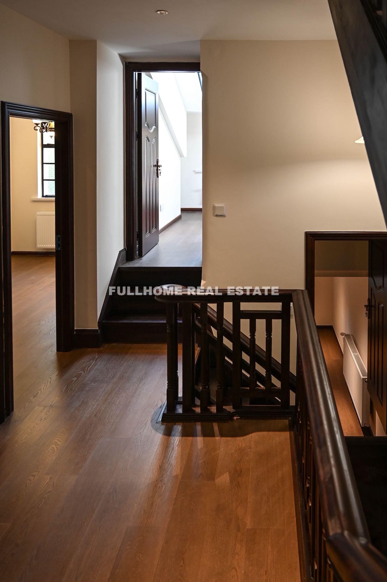 Lane 1-1000 South Shanxi Road Old House - Interior view 4, Shanghai rental property