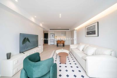 Similar property: Louis Triumph Palace, 2 bedrooms, 98 sqm in Shanghai