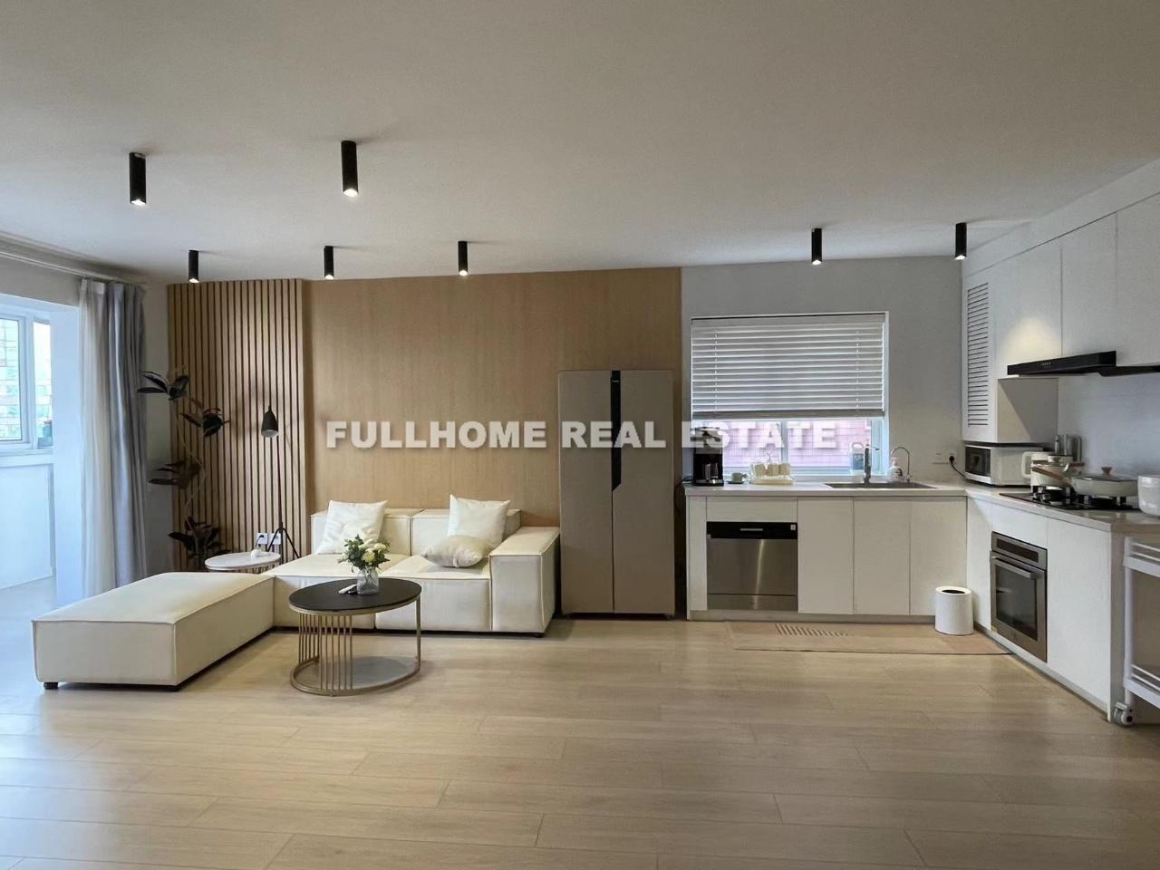 Similar property: Xinan Apartment, 3 bedrooms, 151 sqm in Shanghai