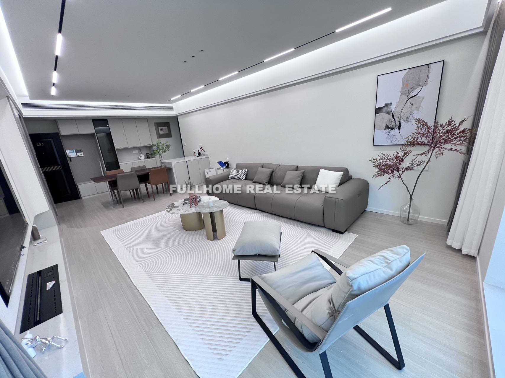 Same compound: Shimao Riviera Garden, 2 bedrooms in Shanghai
