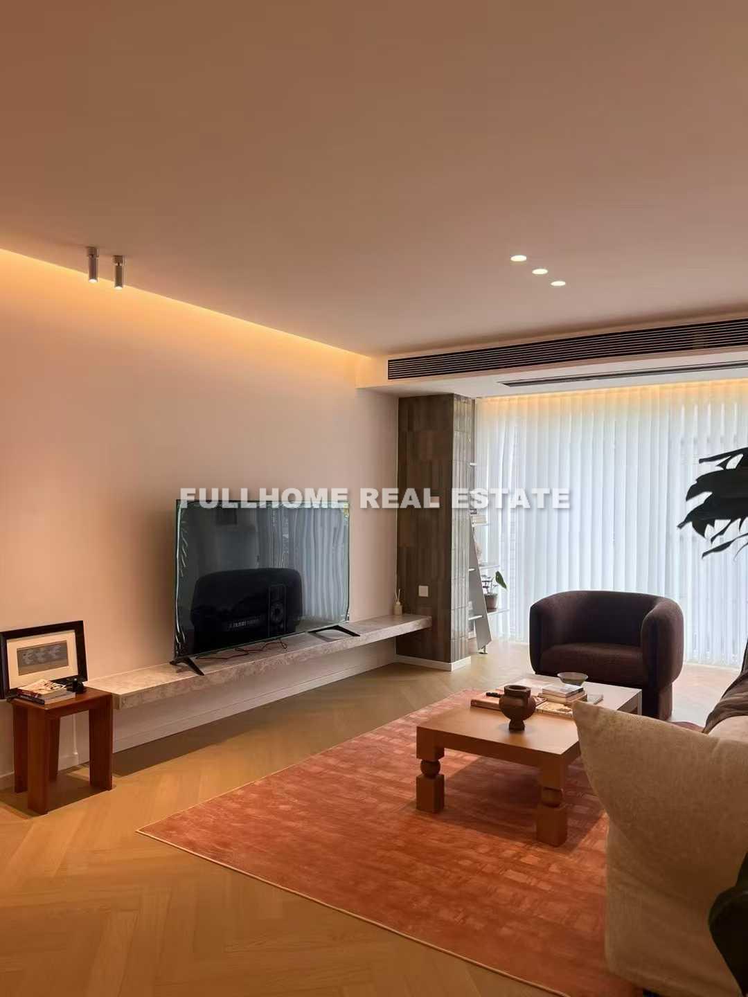 Similar property: Da An Jing Yuan , 3 bedrooms, 140 sqm in Shanghai