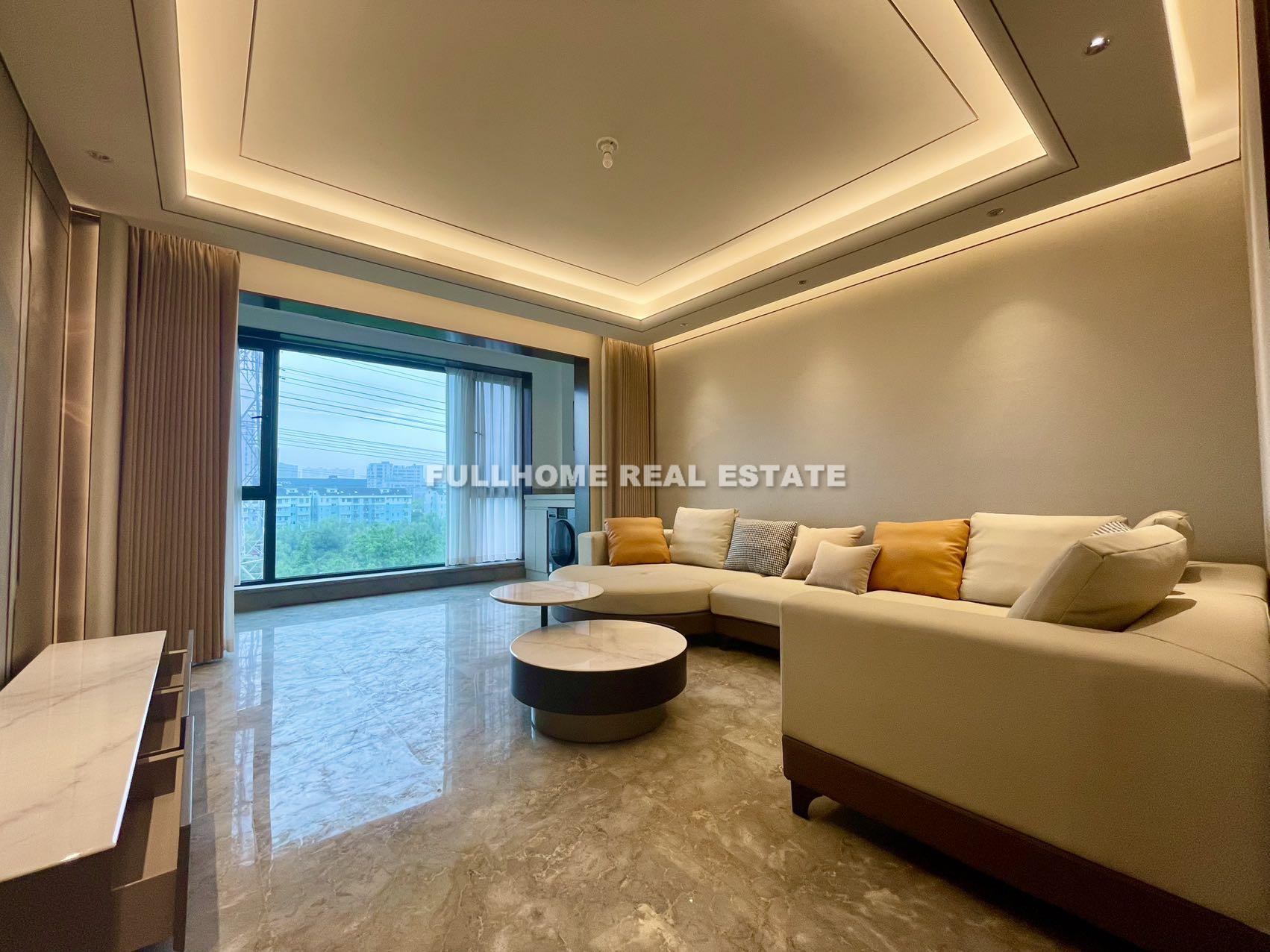 Similar property: Gubei Central Park, 4 bedrooms, 162 sqm in Shanghai