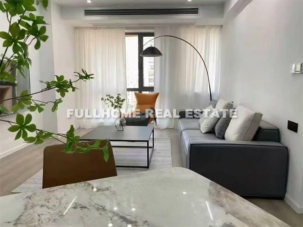 Similar property: Jiahui Plaza, 2 bedrooms, 128 sqm in Shanghai