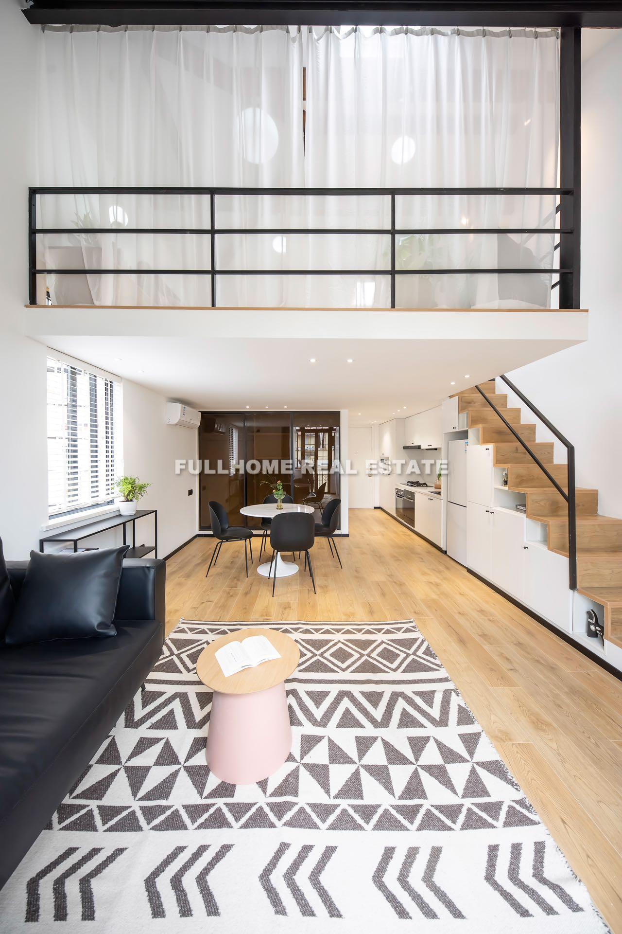 Lane 1000-1500 Xinzha Road Old House	 - Interior view 12, Shanghai rental property