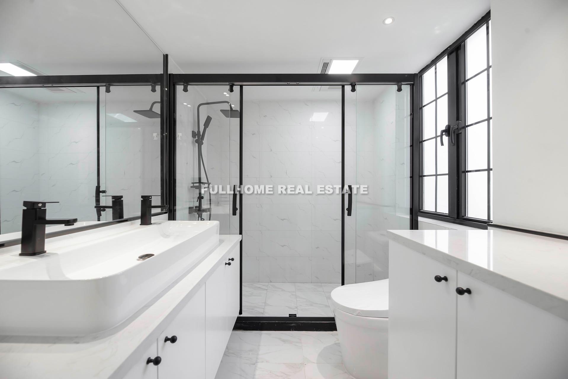Lane 1000-1500 Xinzha Road Old House	 - Interior view 10, Shanghai rental property
