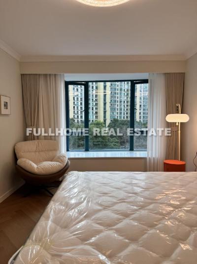 Same compound: Regents Park, 3 bedrooms in Shanghai