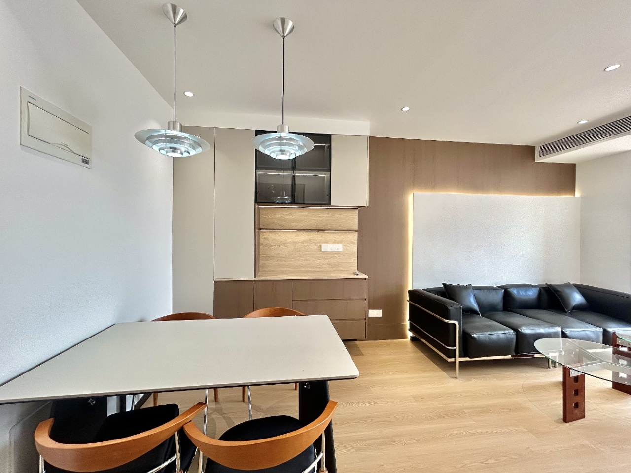 Similar property: Xin Tian Di Riverside Garden, 1 bedrooms, 80 sqm in Shanghai