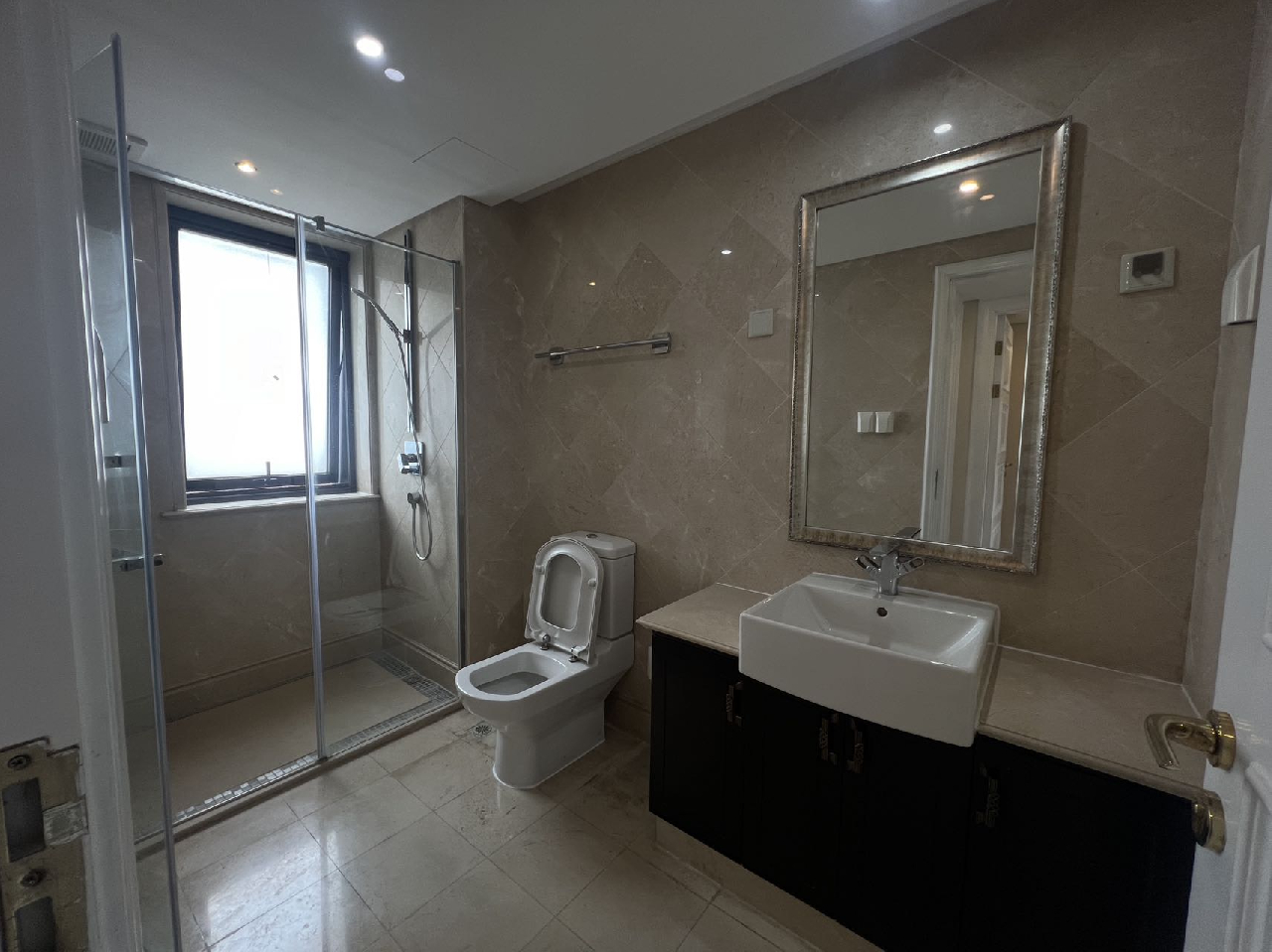 Huaqiao City - Interior view 10, Shanghai rental property