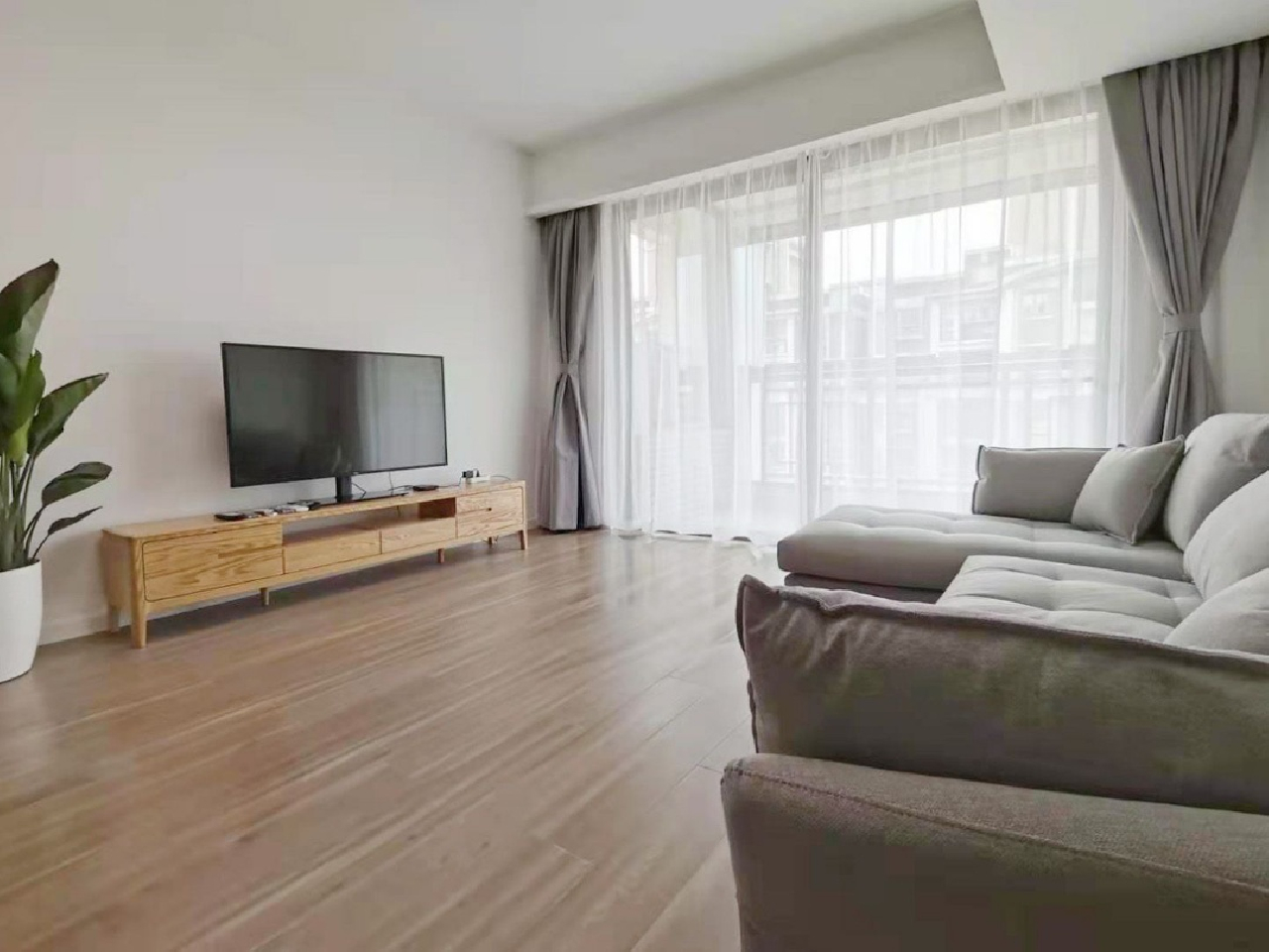 Similar property: Golden Bella Vie, 3 bedrooms, 150 sqm in Shanghai