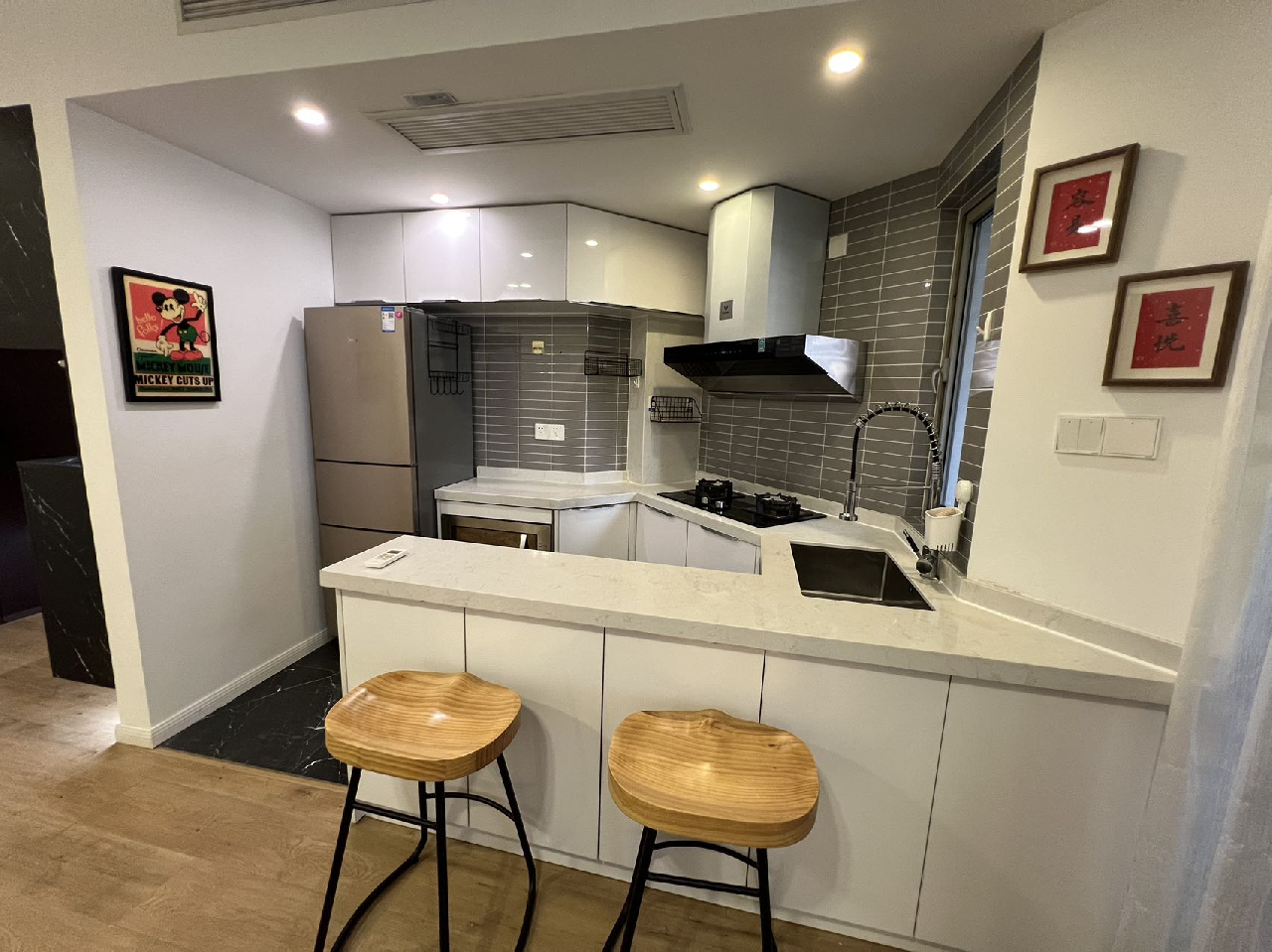 Similar property: Lv Di Hai Yi, 1 bedrooms, 60 sqm in Shanghai