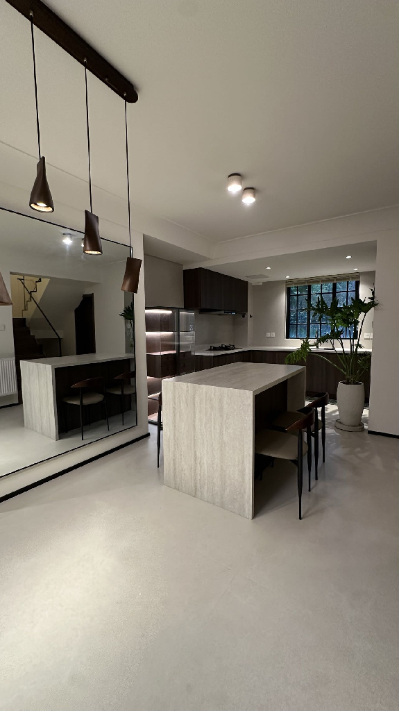 Similar property: San He Garden, 4 bedrooms, 225 sqm in Shanghai