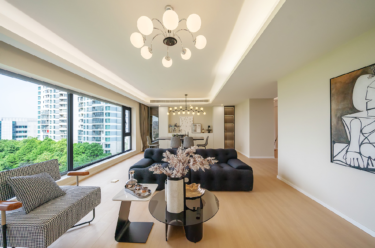Same compound: Bai Hui Garden, 4 bedrooms in Shanghai