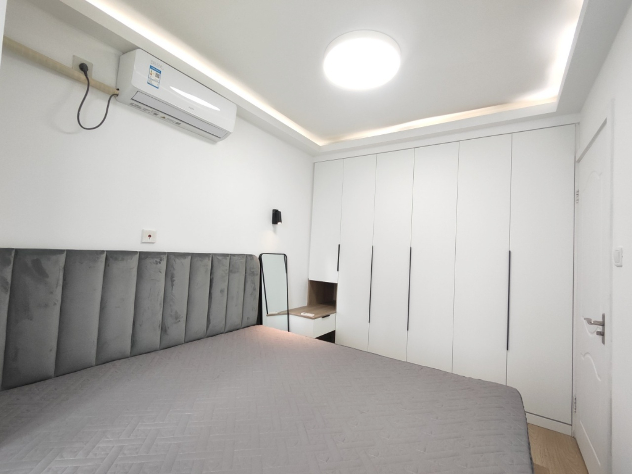 Same compound: Regents Park, 1 bedrooms in Shanghai