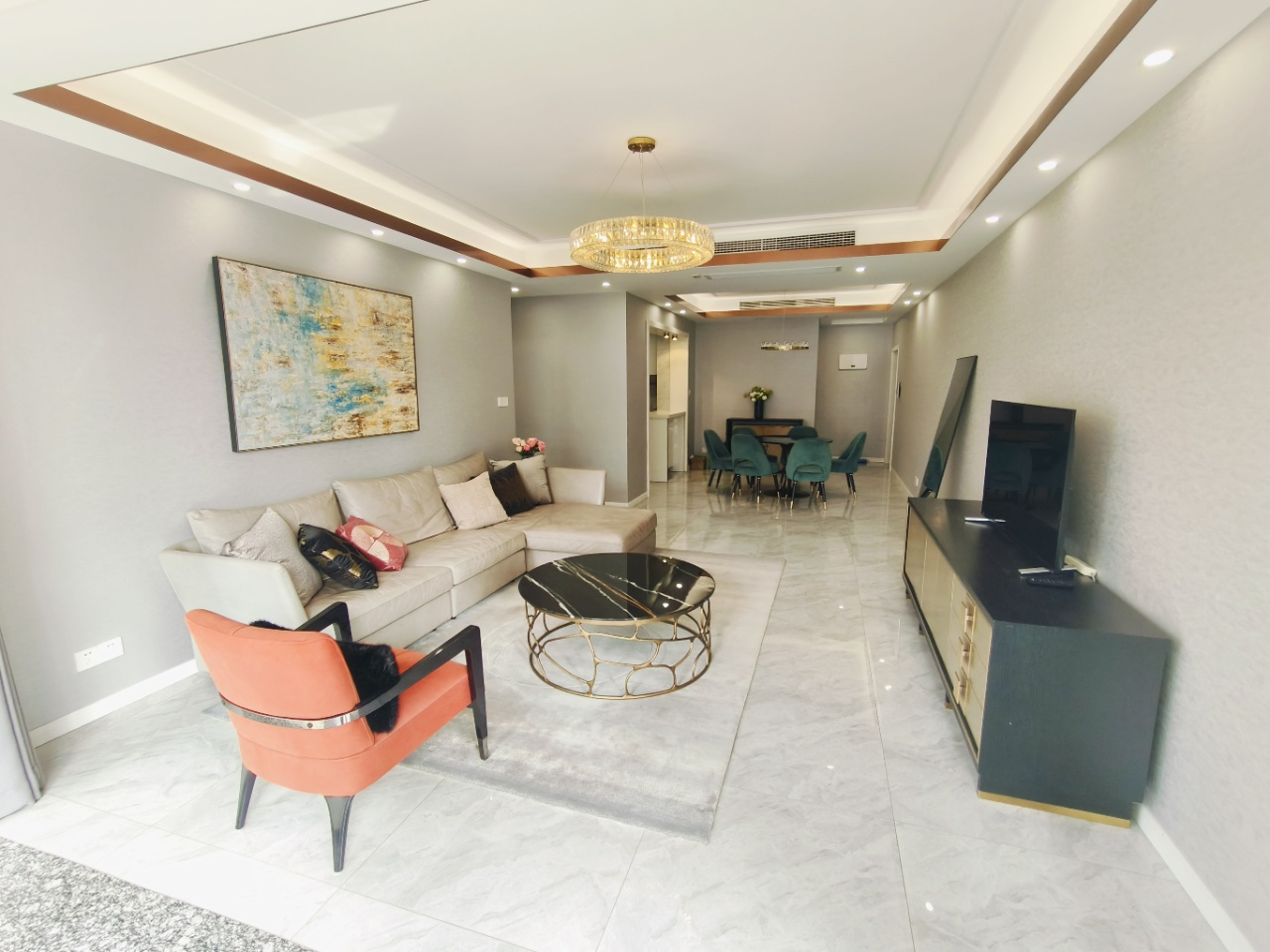Similar property: Sea of Clouds Garden, 3 bedrooms, 135 sqm in Shanghai
