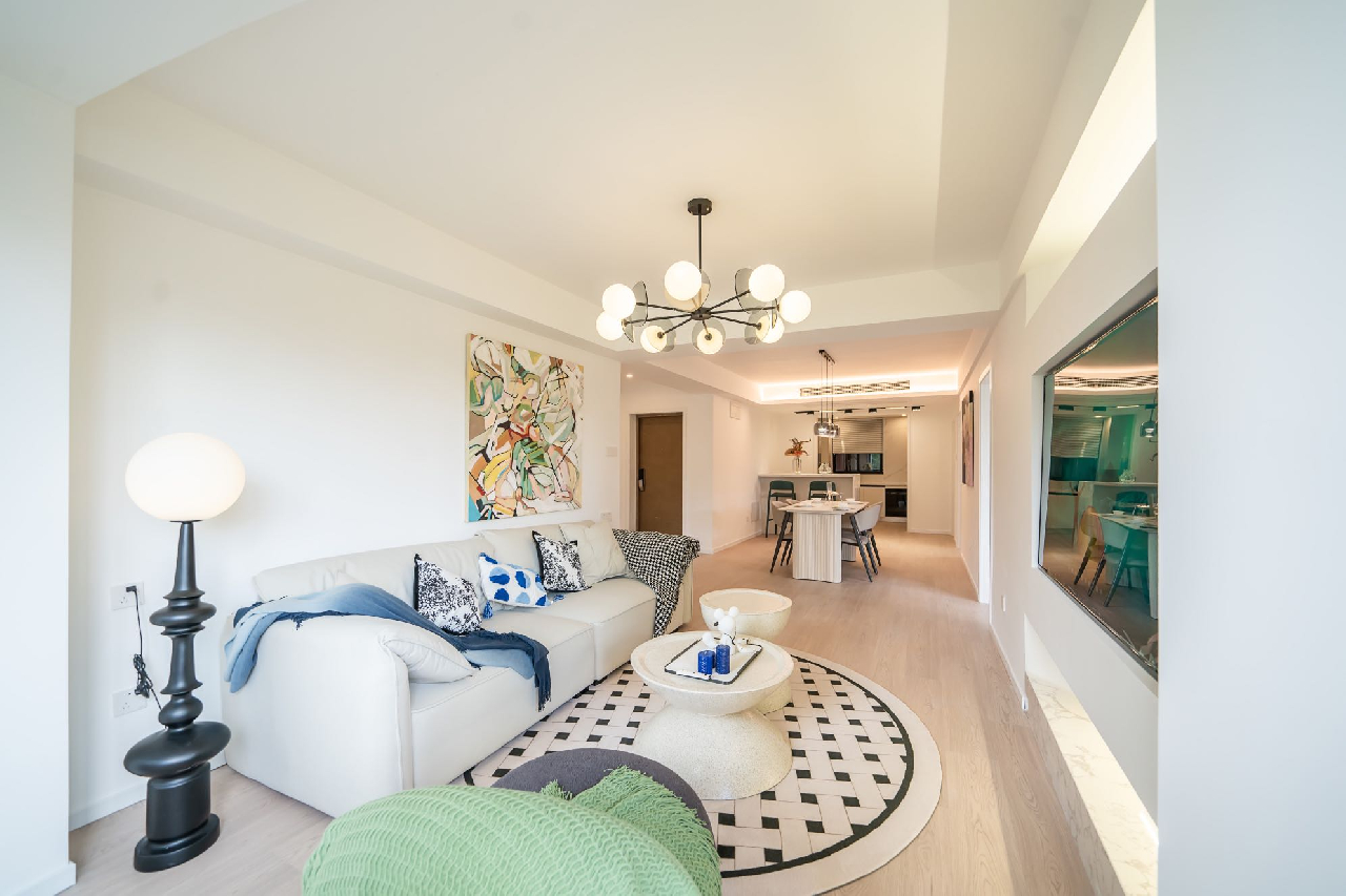 Similar property: Zhongshan Xuelinyuan, 4 bedrooms, 200 sqm in Shanghai