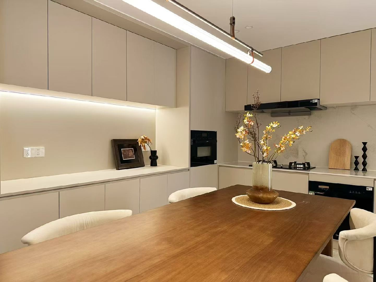 Same compound: Zhong Yuan Liang Wan Cheng, 3 bedrooms in Shanghai
