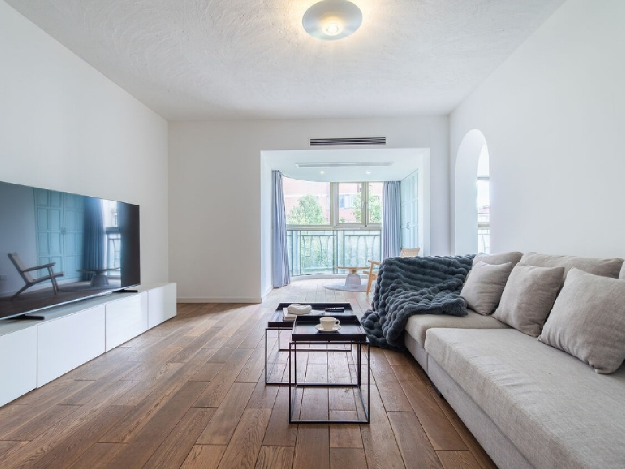 Similar property: Yuyuan Apartment, 2 bedrooms, 157 sqm in Shanghai