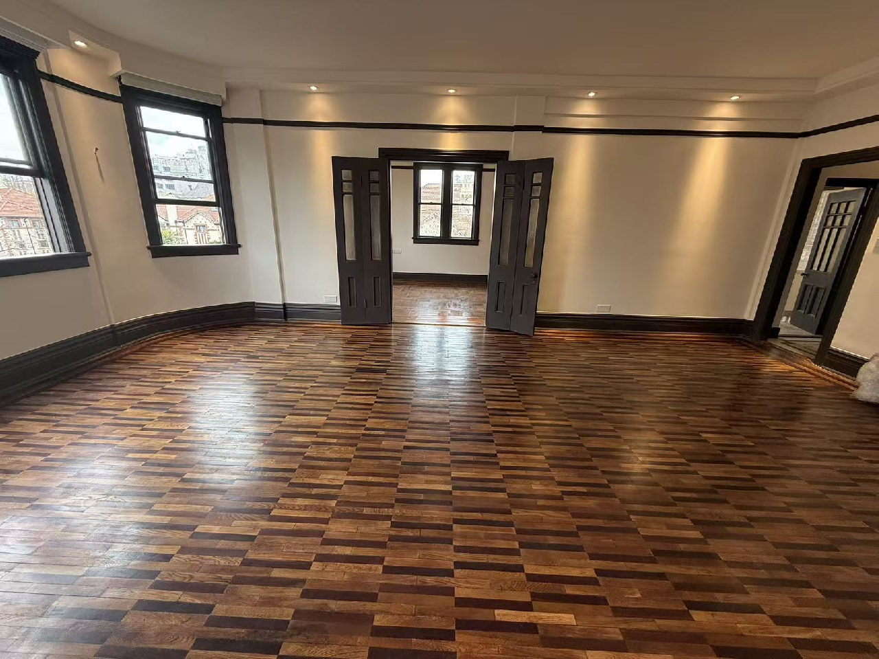 Same compound: Lane1200-1500 Middle Fuxing Road Old House, 3 bedrooms in Shanghai