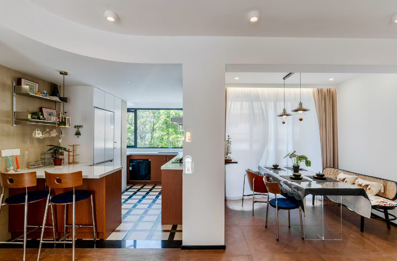 Similar property: Hongqiao Leting, 3 bedrooms, 140 sqm in Shanghai