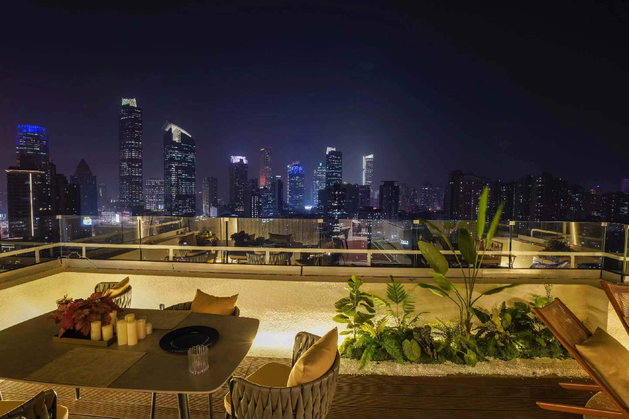 Similar property: Shimei Mansion, 4 bedrooms, 272 sqm in Shanghai