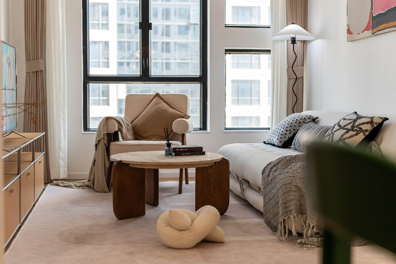 Similar property: Bu Ye Cheng, 2 bedrooms, 100 sqm in Shanghai