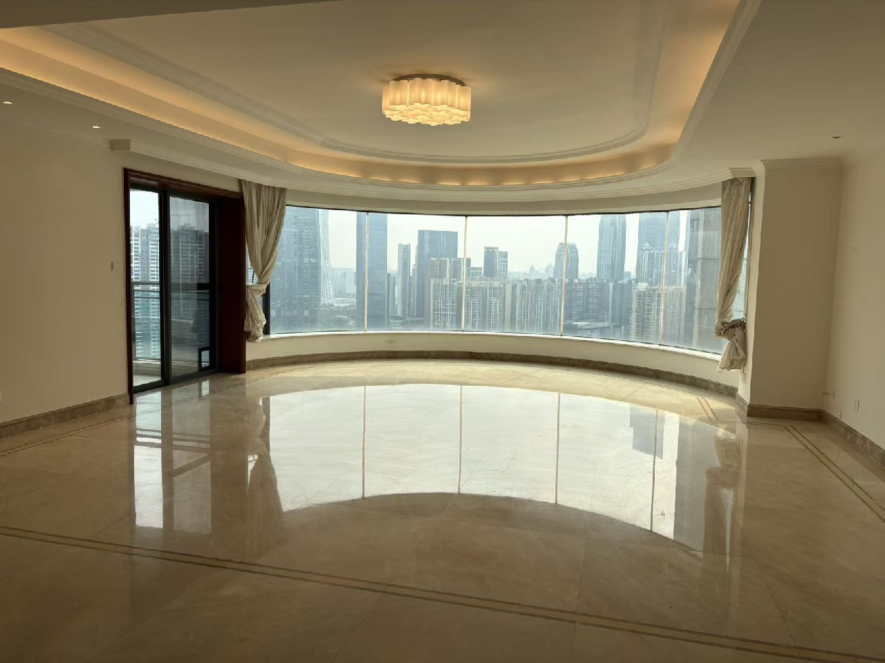 Similar property: Top View, 4 bedrooms, 280 sqm in Guangzhou